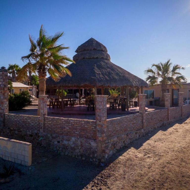 Beach Bungalow, Pool and direct Beach Access - Bungalow - 25
