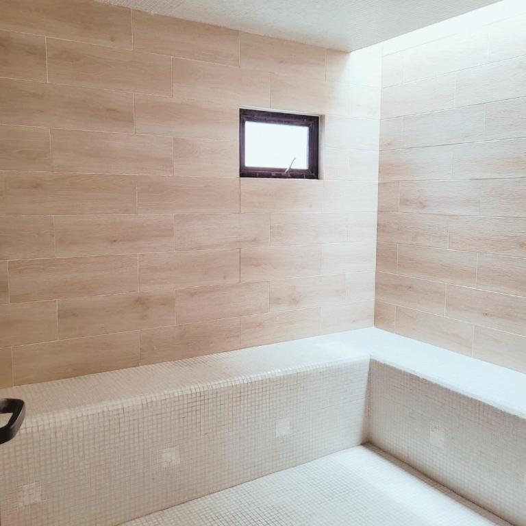 Espacioso departamento como nuevo, higiénico, 7 min caminando a la 5 y a la playa - Apartamento de 1 dormitorio - 14