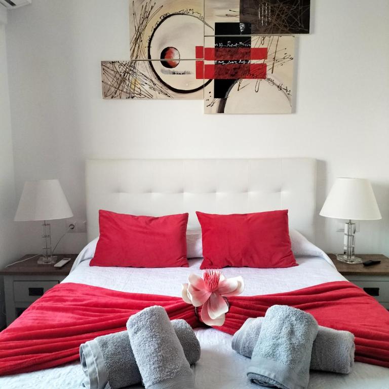 LUXURY RUBICON Jacuzzi y Piscina - Three-Bedroom Villa - 35
