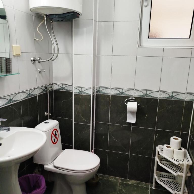 Mijovic Apartments - Dvokrevetna Soba sa Bračnim Krevetom i Balkonom - 9