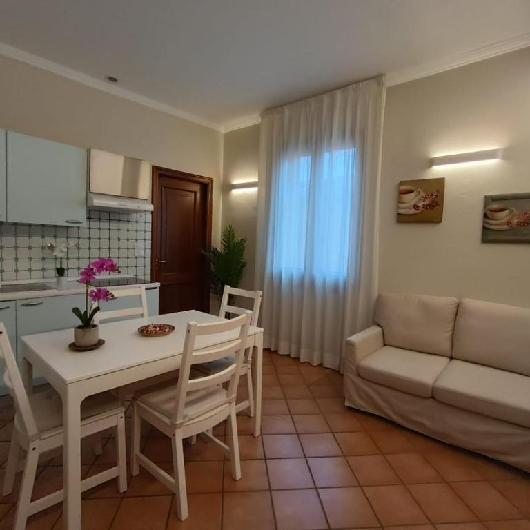 Int 11 - Appartamento Elisa by Residence San Luca - One-Bedroom Apartment - 5