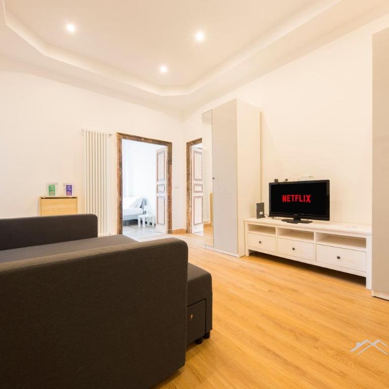 City Center, 2BR, Free Wifi & Netflix By Tilo - Appartamento con 2 Camere da Letto e Vista Città - 4