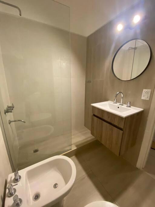 Departamento Avellaneda y Alem - Two-Bedroom Apartment - 10