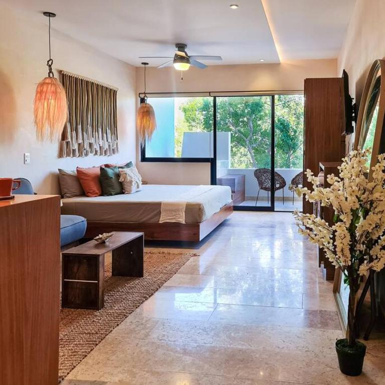 Beach Access Sunrise Condo private pool fast wifi - One-Bedroom Apartment - 23