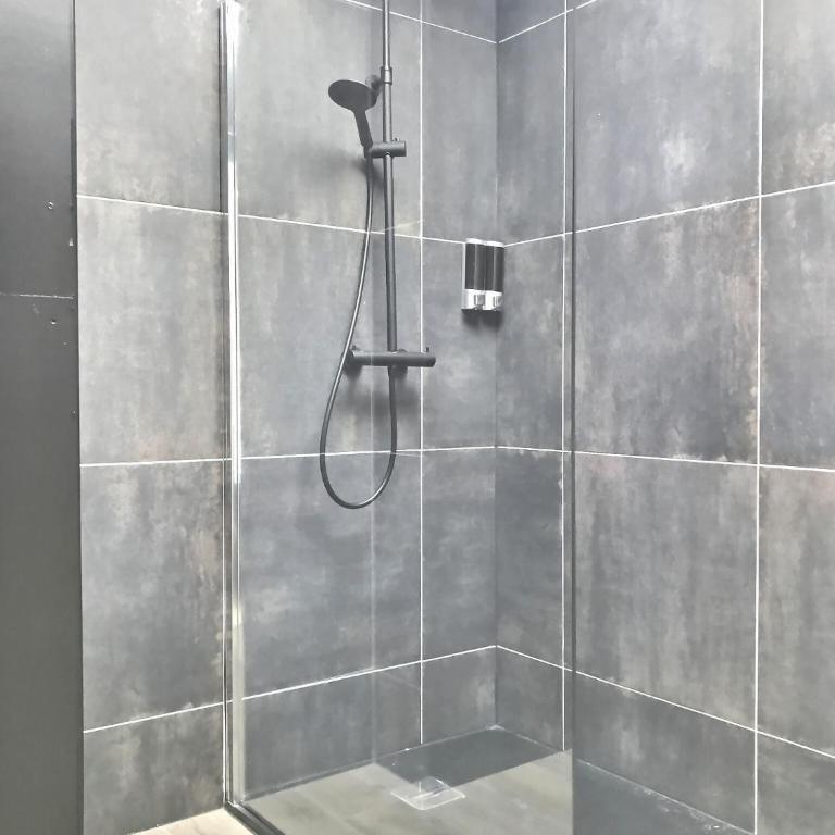 Bel appartement rdc détente Balnéo & Ciné & Terrasse proche Centre Gare Amiens - Apartamento de 1 dormitorio - 15