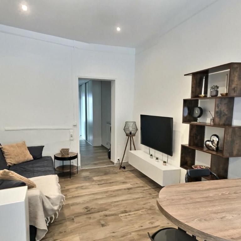 Bel appartement rdc détente Balnéo & Ciné & Terrasse proche Centre Gare Amiens - Apartamento de 1 dormitorio - 10