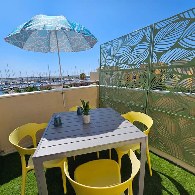 Charmant Duplex, Ambiance Nature avec vue sur les bateaux - Appartement 2 Chambres - 1