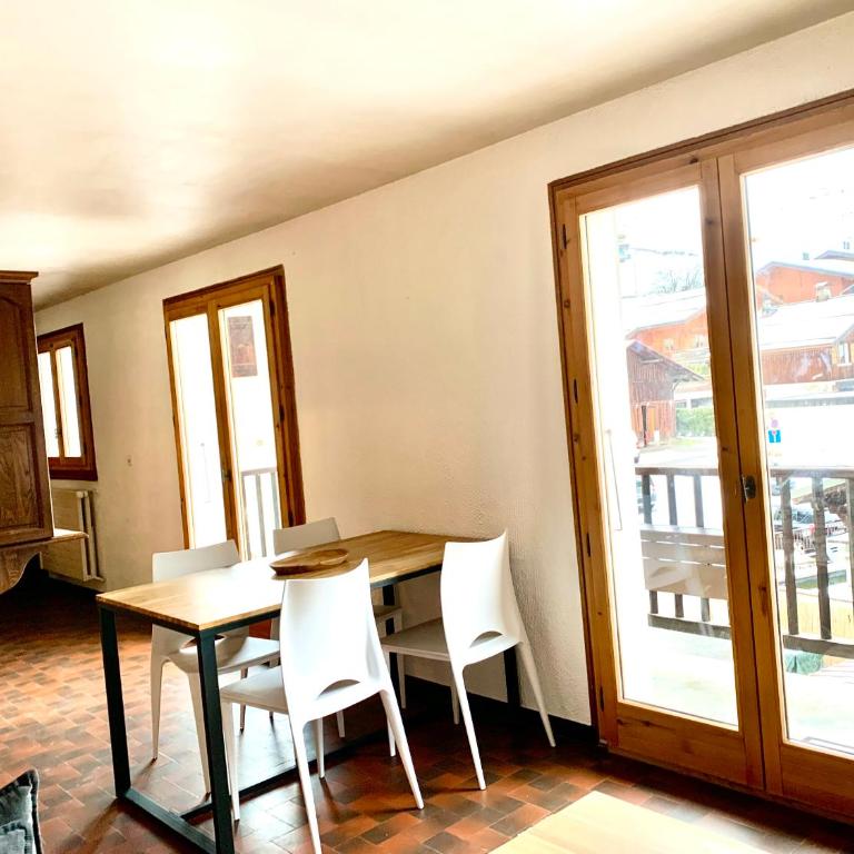 La clusaz Centre village , pied des pistes, 42 m2 , balcon sud vue montagne - Appartement 1 Chambre - 9