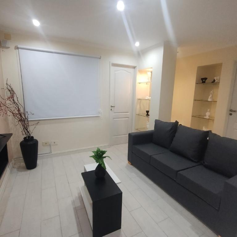 Excelente Depto, Céntrico, con Seguridad las 24 hs - Apartamento de 2 dormitorios - 4