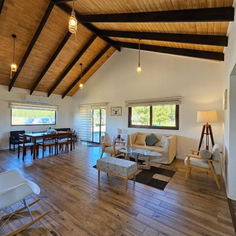 Casa en condominio de parcelas - Casa de 4 dormitorios - 1