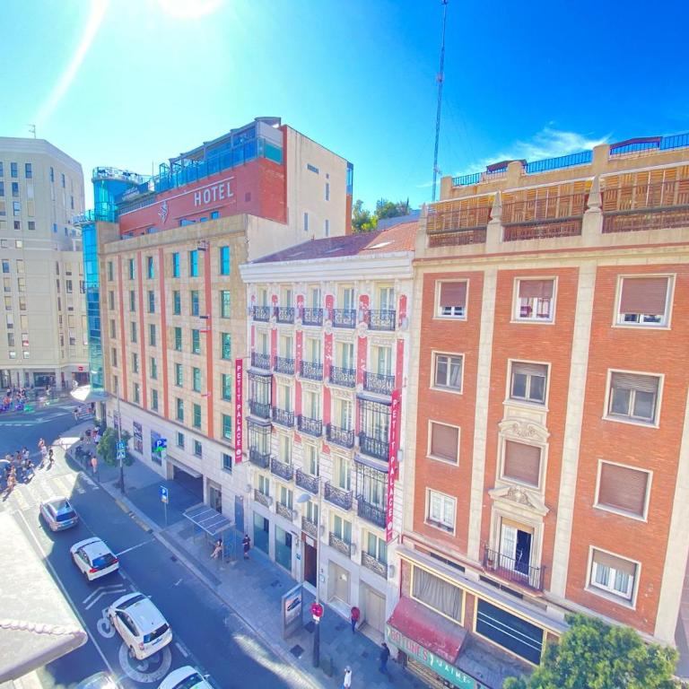 ESTUDIOS GRAN VÍA - One-Bedroom Apartment - 9