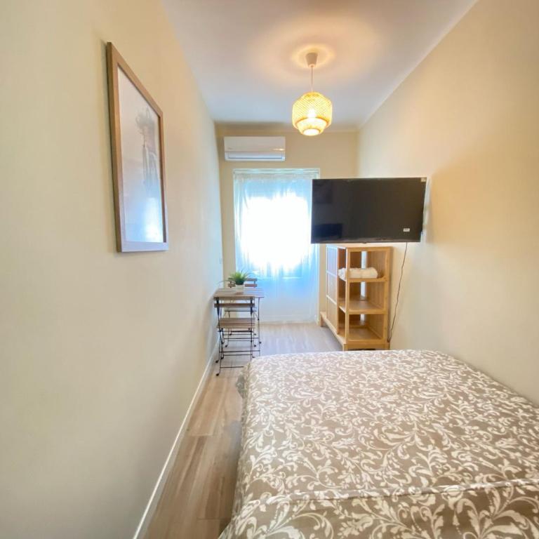 ESTUDIOS GRAN VÍA - One-Bedroom Apartment - 19