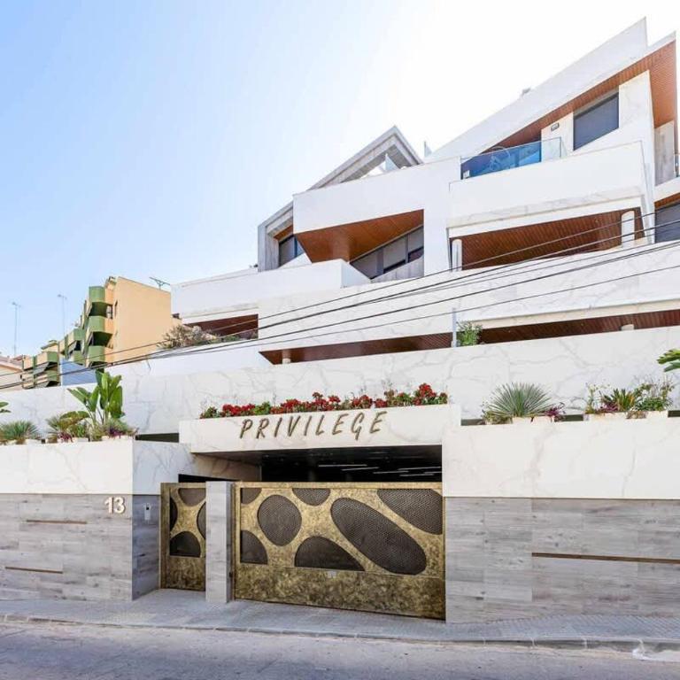 Vivendos - TR12 - Private Pool - Deluxe Apartment - 36