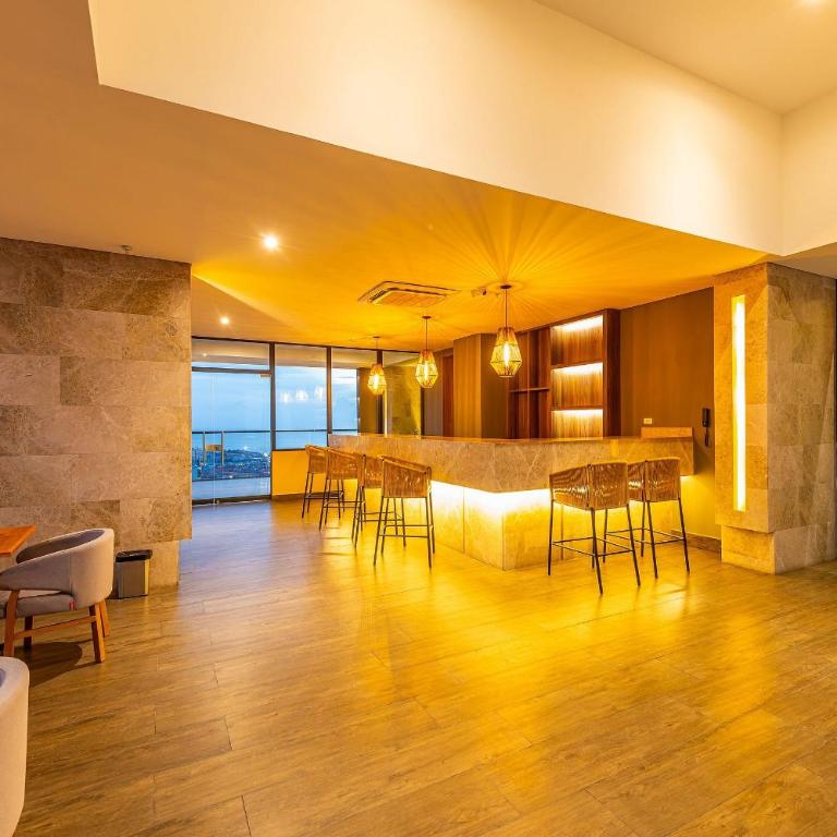 Stunning Sea View and Historic Center 20th FL/ 2BR - Two-Bedroom Deluxe Apartment with Ocean View - 57