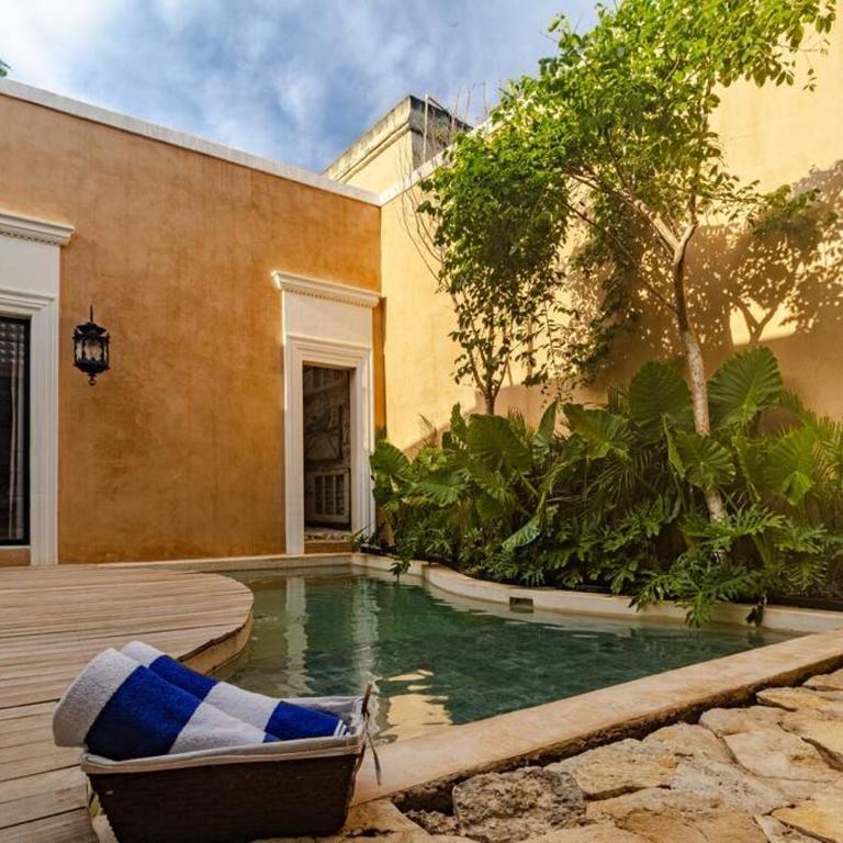 Casa Clementina Luxe Rustic Haven 5 star Location - Three-Bedroom Vacation Home - 25