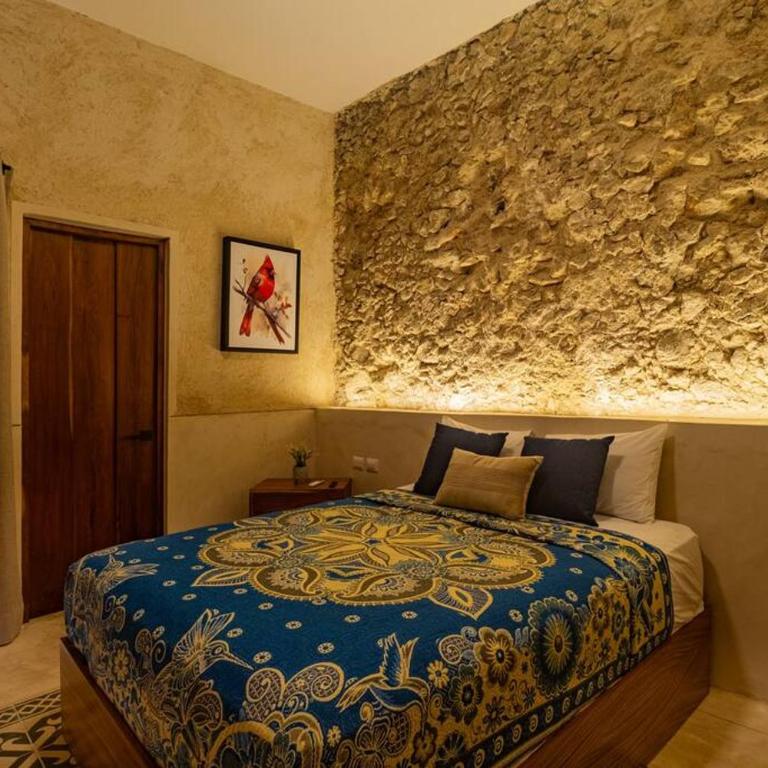 Casa Clementina Luxe Rustic Haven 5 star Location - Three-Bedroom Vacation Home - 19
