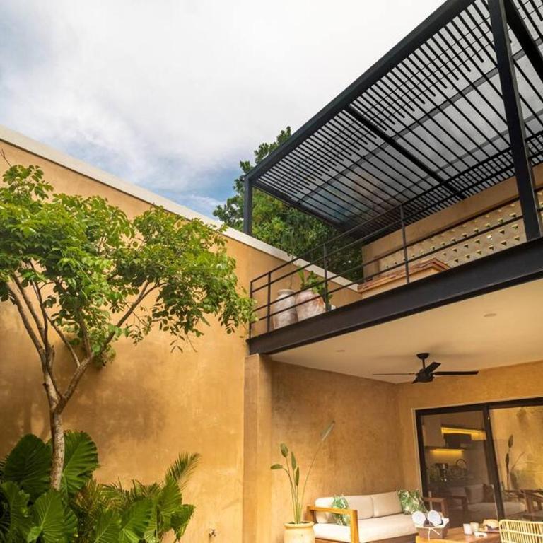 Casa Clementina Luxe Rustic Haven 5 star Location - Three-Bedroom Vacation Home - 35