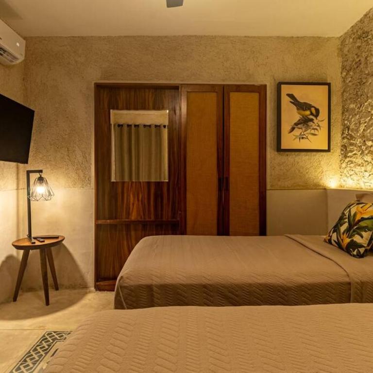 Casa Clementina Luxe Rustic Haven 5 star Location - Three-Bedroom Vacation Home - 24