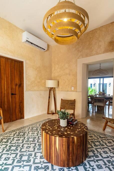 Casa Clementina Luxe Rustic Haven 5 star Location - Three-Bedroom Vacation Home - 14