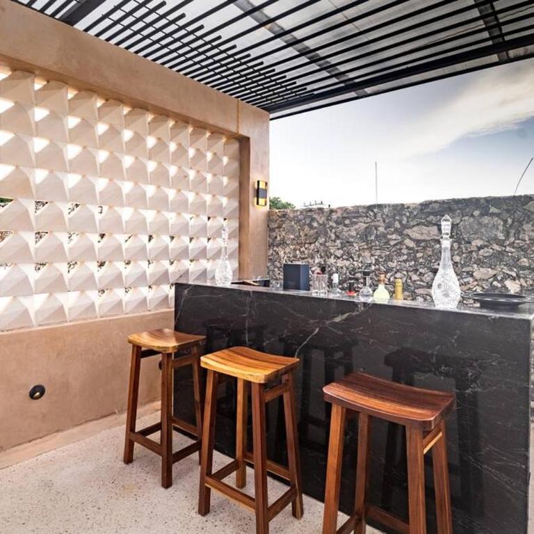 Casa Clementina Luxe Rustic Haven 5 star Location - Three-Bedroom Vacation Home - 30