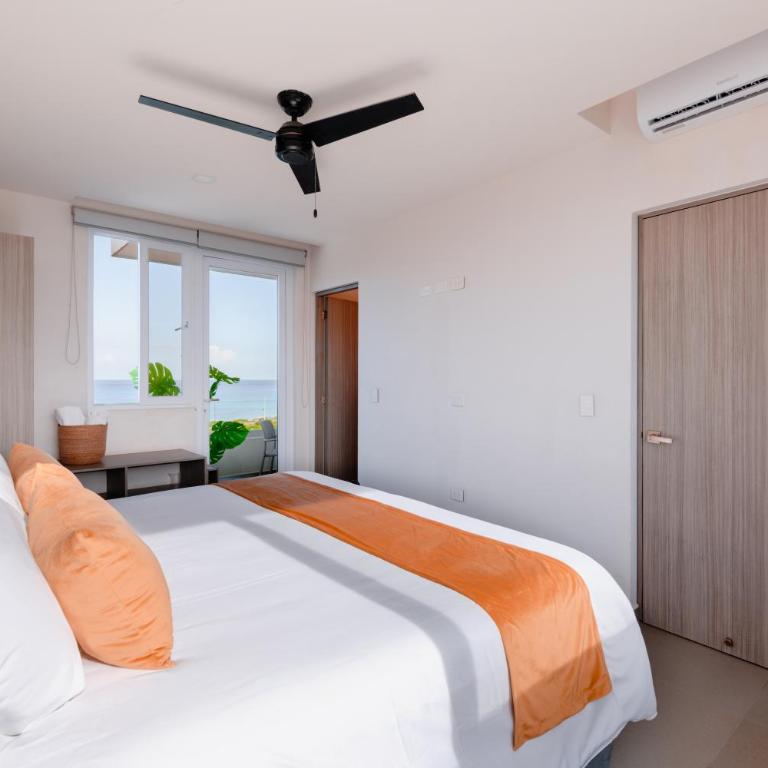Azulea Isla Mujeres Hotel - Deluxe Double Room with Balcony and Sea View - 2