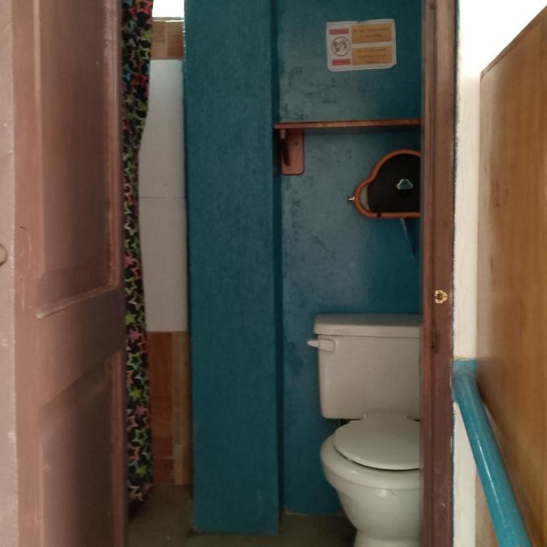 Hospedaje Arvakeni - Habitación Doble con baño privado - 2 camas - 2