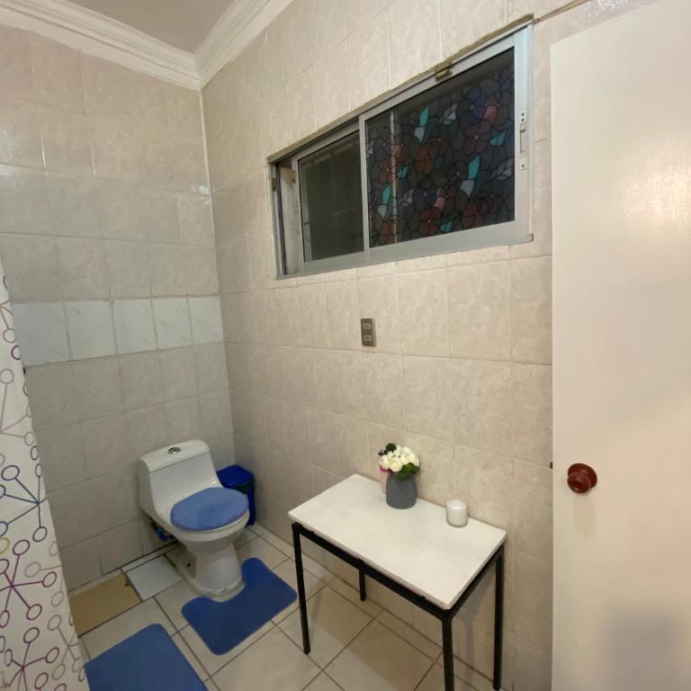 Habitación 2 con baño compartido en Providencia CASA ROMÁN - Habitación Triple - 41