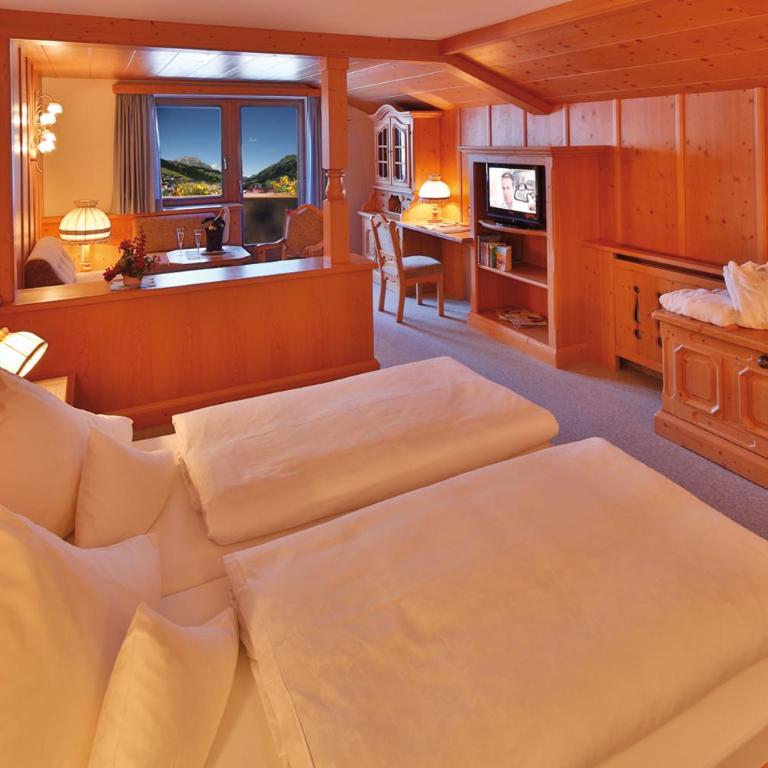 Hotel Omesberg - Doppelzimmer mit Balkon - 5