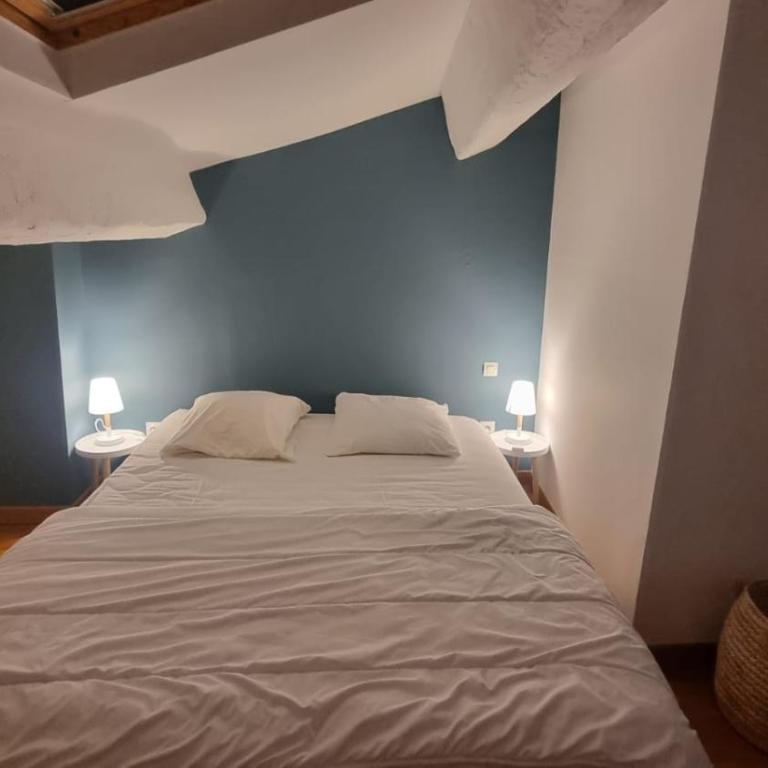 Maison Vigneronne de caractère du XIX plein centre - Three-Bedroom House - 27