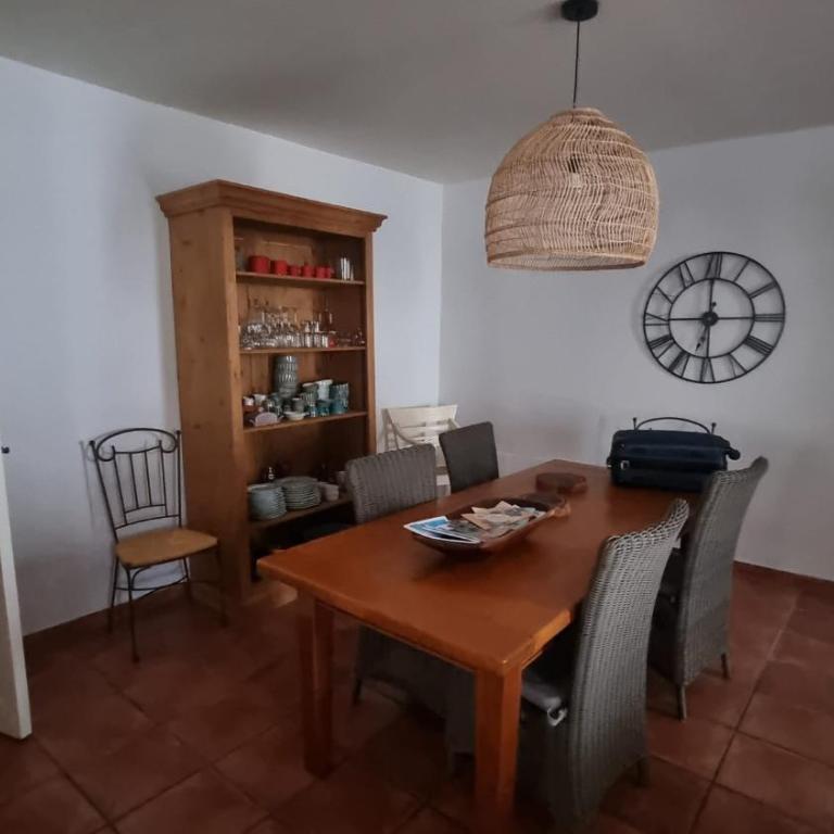 Maison Vigneronne de caractère du XIX plein centre - Three-Bedroom House - 32