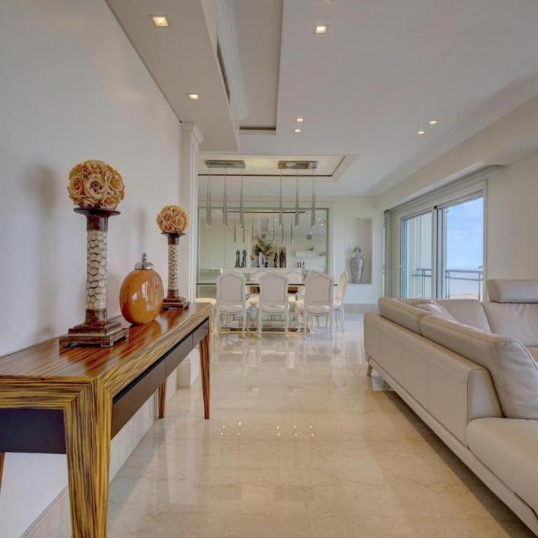 PuertoMadero Free Parking 2 lots 5 bdr 680m2 Gym 3 Pools and full amenities sophisticated furniture - Apartamento Deluxe de 5 dormitorios - 50