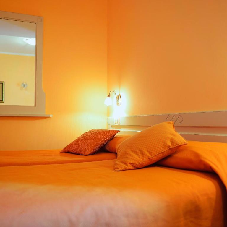 Hotel Marisa - Camera Matrimoniale/Doppia con Letti Singoli - 20