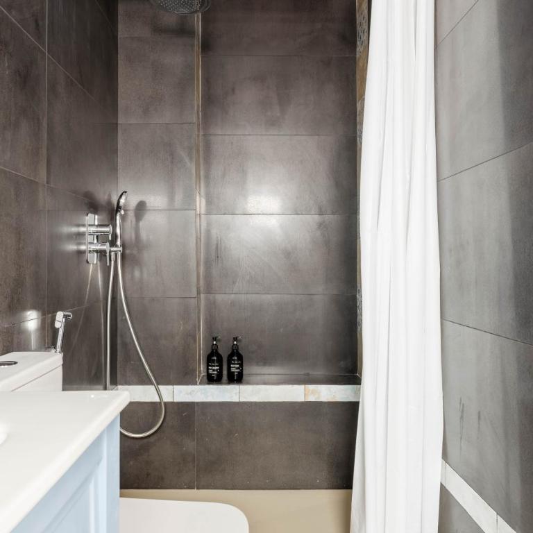 Beachfront Oasis - Apartamento Deluxe de 4 dormitorios - 36