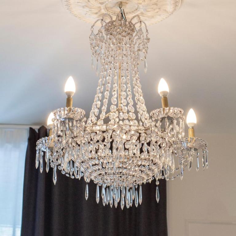 Pries Homes La Casa Azul - Deluxe King Room - 13
