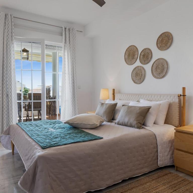 ViVi Homes - Rome Pool, Garden, Golf & Beach - Apartment with Sea View - 23