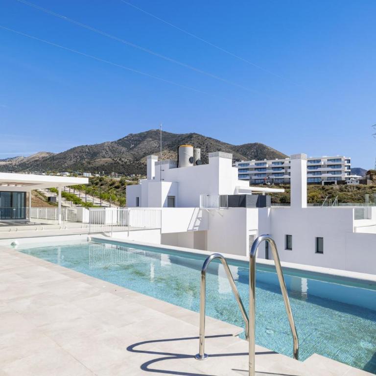 Penthouse Diamond - Private Pool, Terrace, Sea View, Gym & BBQ - Three-Bedroom Apartment with Private Pool - 46
