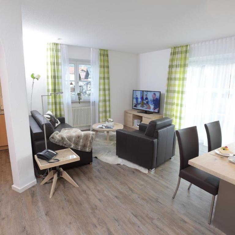 Ferienwohnungen Gerlach - Apartment mit 1 Schlafzimmer und Balkon - 7