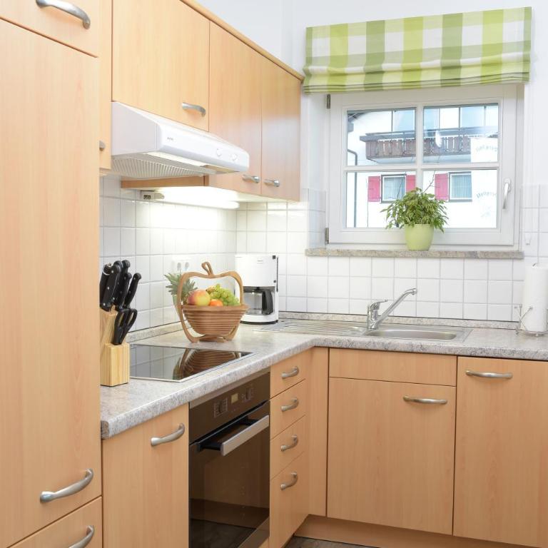Ferienwohnungen Gerlach - Apartment mit 1 Schlafzimmer und Balkon - 10