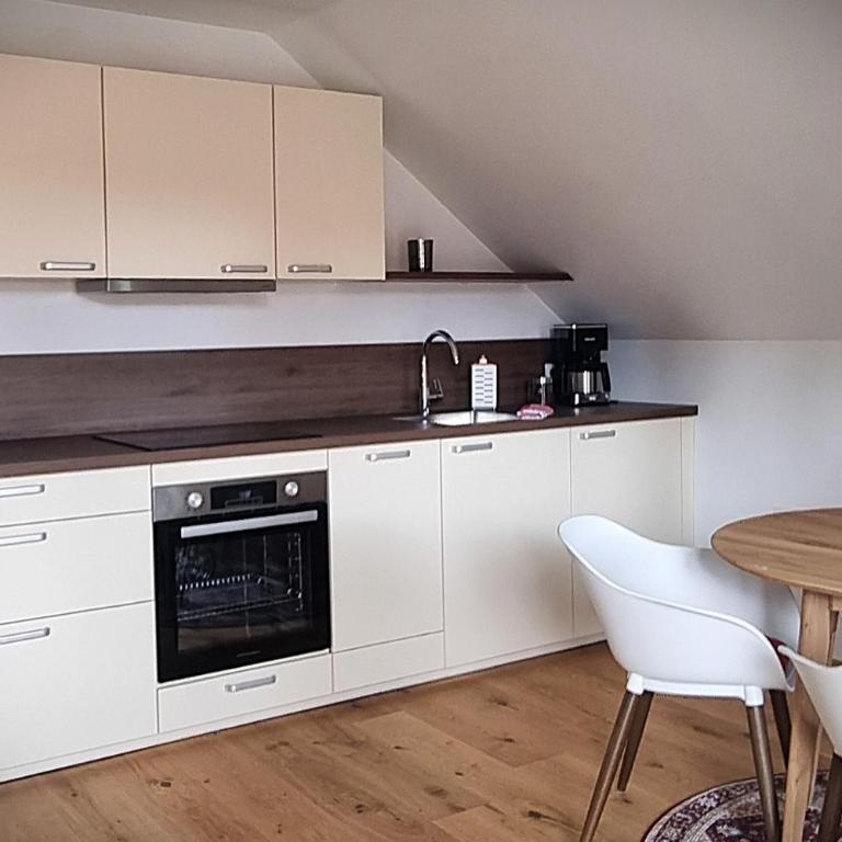 Apartments in Graz - Studio mit Balkon - 11