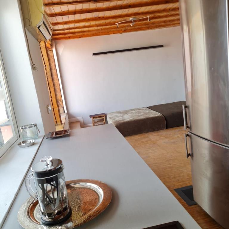 Ático en la Calle Fuencarrai con Gran Via - One-Bedroom Apartment - 8
