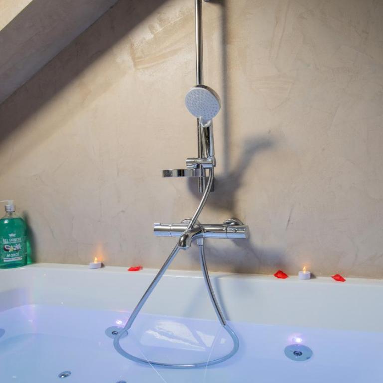 Cloud Stylish flat with jacuzzi near city center - Loft - 18