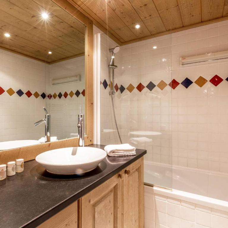 Appartement avec piscine, spa, parking, Wi-Fi à Saint-Martin-de-Belleville - Appartement 2 Chambres - 8