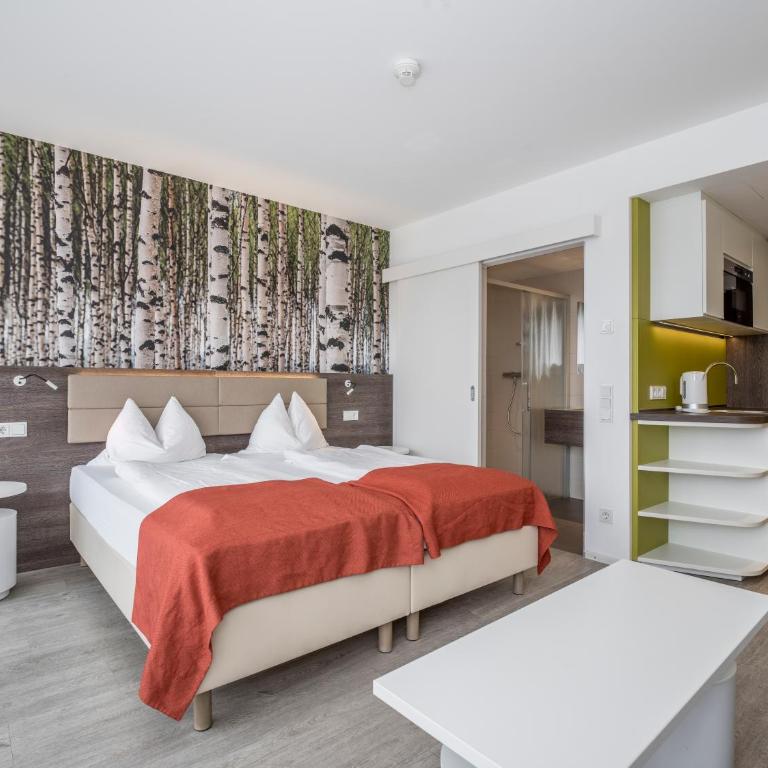 Eco Suite Hotel - Deluxe Doppel-/Zweibettzimmer mit Balkon - 6