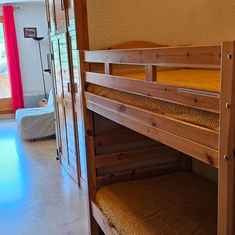 Charmant Studio Cabine 4 Pers, Exposé Sud, Balcon, Piscine, Parking, Proche Pistes et Commerces - FR-1-263-144 - Studio - 4