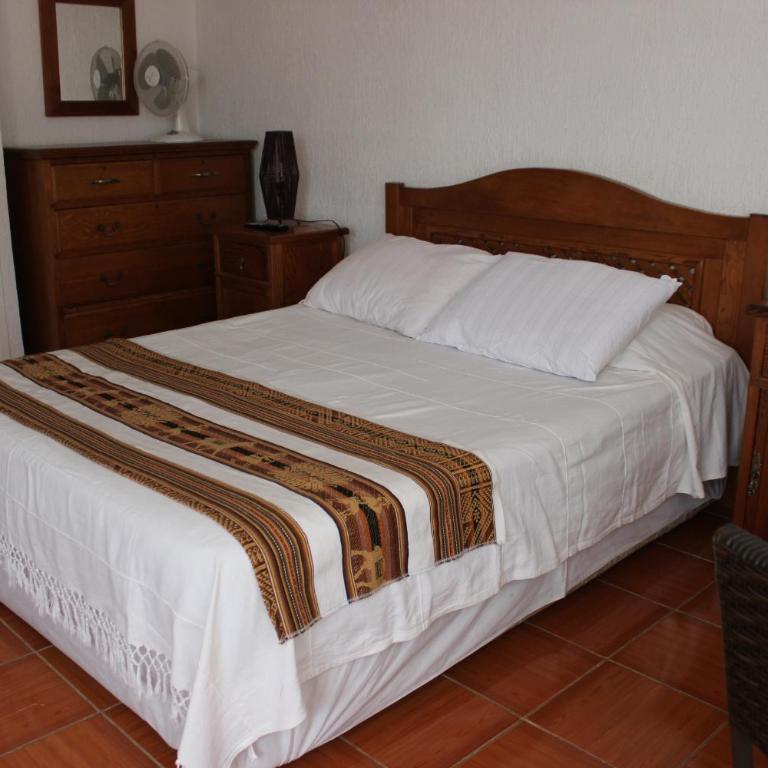 Hotel Velero Sur - Habitación Doble con baño privado - 2