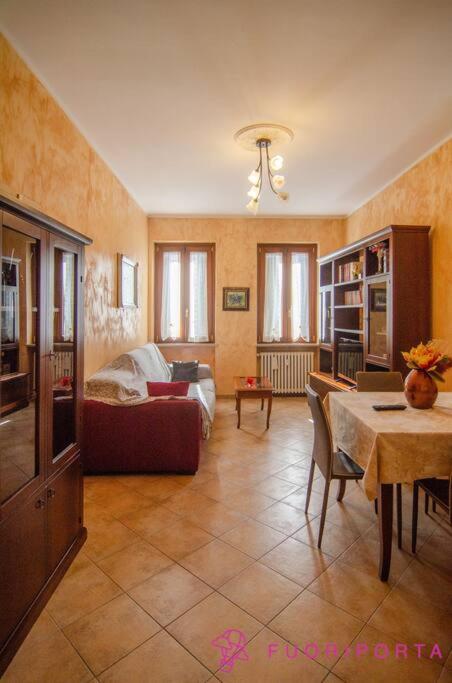 FuoriPorta Affitti Brevi - Emy House - Appartamento con 2 Camere da Letto - 60