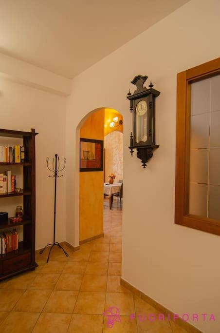 FuoriPorta Affitti Brevi - Emy House - Appartamento con 2 Camere da Letto - 69