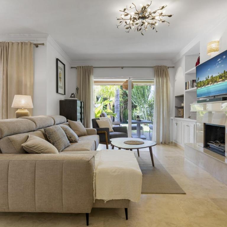 ViVi Homes -Villa Alpetona Private Pool, Garden & Terrace - Villa Deluxe - 52