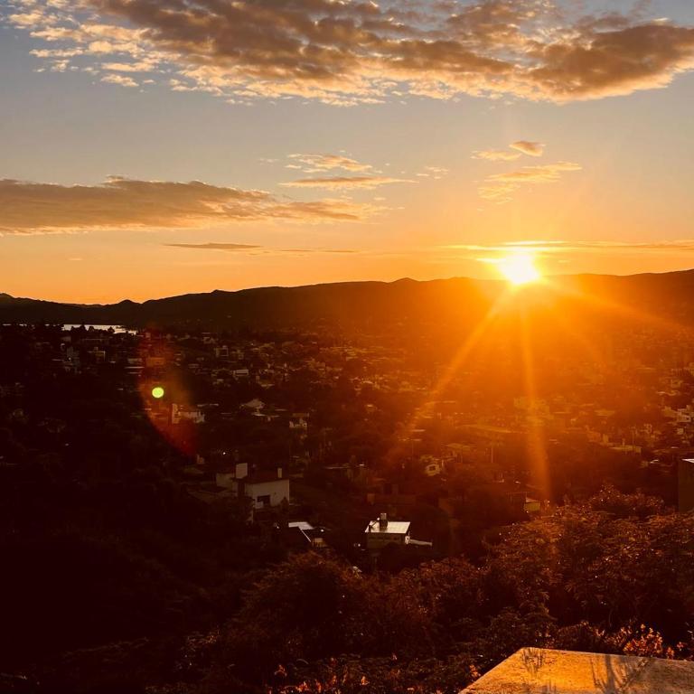 Amanecer Serrano Carlos Paz - Apartamento de 1 dormitorio con vistas al lago - 1