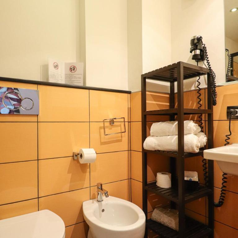 L'Angolo Cortese - Deluxe Double Room with Shower - 32